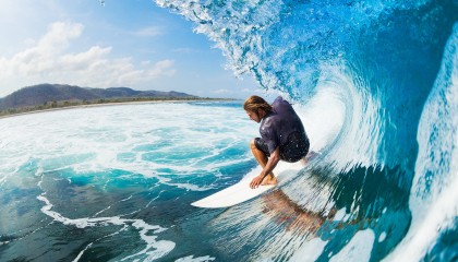 开云体育-巴西骑手莎拉·莫拉在巴黎奥运会障碍赛中获得第十二名，展现坚韧精神。